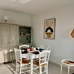 Avec Piscine Et Terrasse, Proche Plage, Climatise, Garage A - Fr-1-226a-184 Apartment *